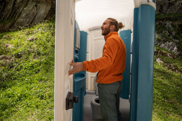 Porta potty delivery and setup in Charleston, MS